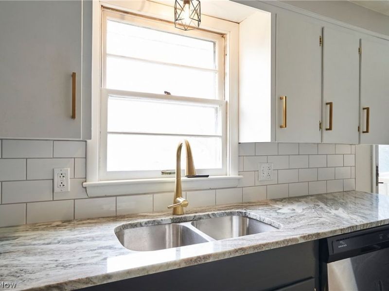 8484 Traphagen Street NW, Massillon, OH 44646 Photo 5