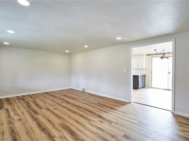 8484 Traphagen Street NW, Massillon, OH 44646 Photo 7