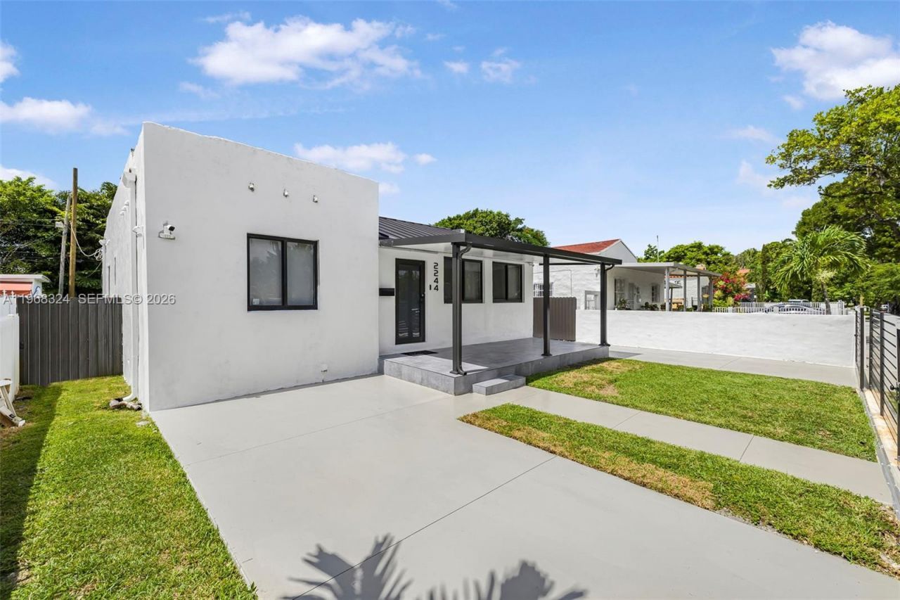 2244 SW 10th St, Unit 2244, Miami, FL 33135 Photo