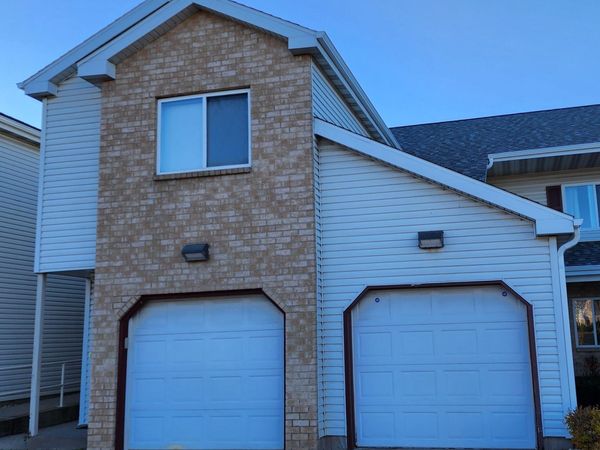 960 Rockefeller Lane, Madison, WI 53704