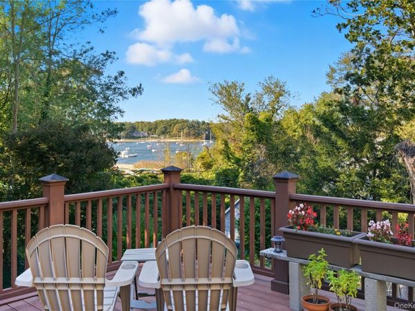 7 Landing Road, Huntington, NY 11743