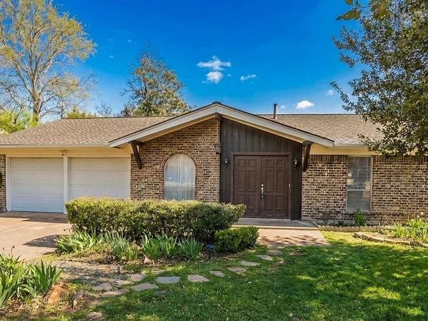 2909 David Lane, Arlington, TX 76013