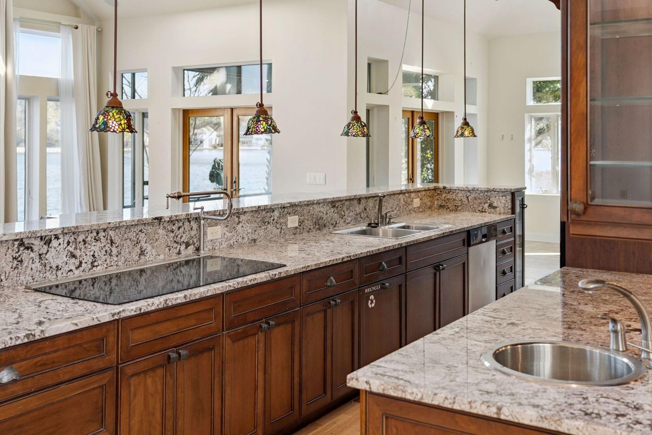 1200 Waterfront Drive Photo 16