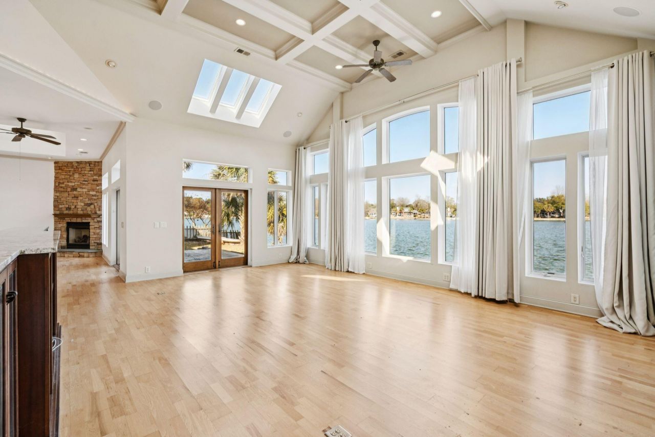 1200 Waterfront Drive Photo 20