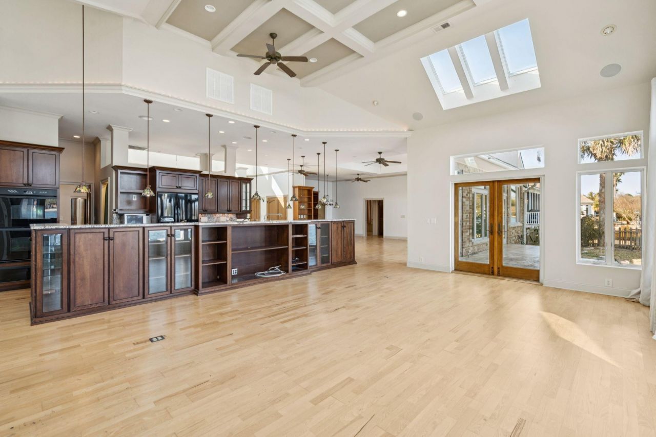 1200 Waterfront Drive Photo 24