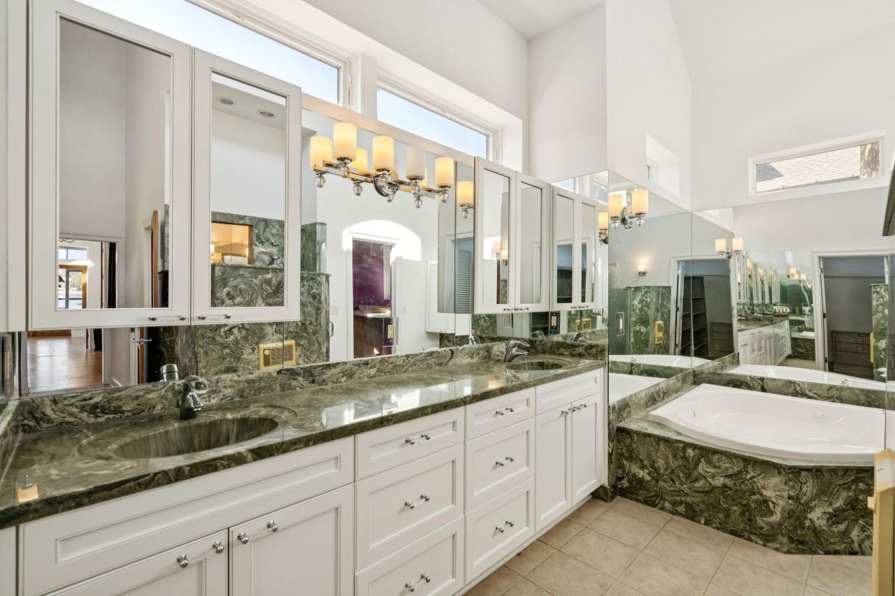 1200 Waterfront Drive Photo 30