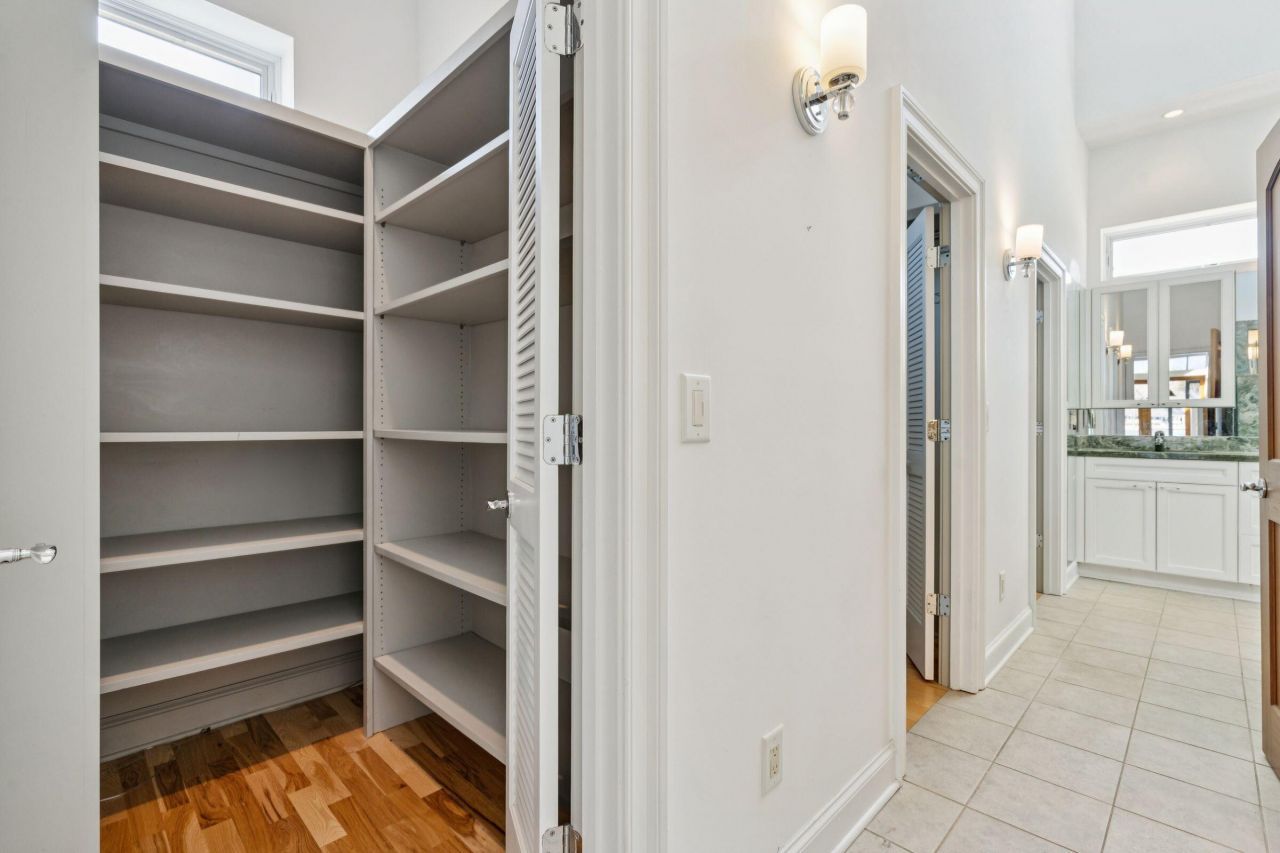 1200 Waterfront Drive Photo 32