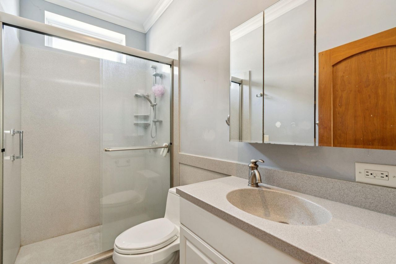 1200 Waterfront Drive Photo 41