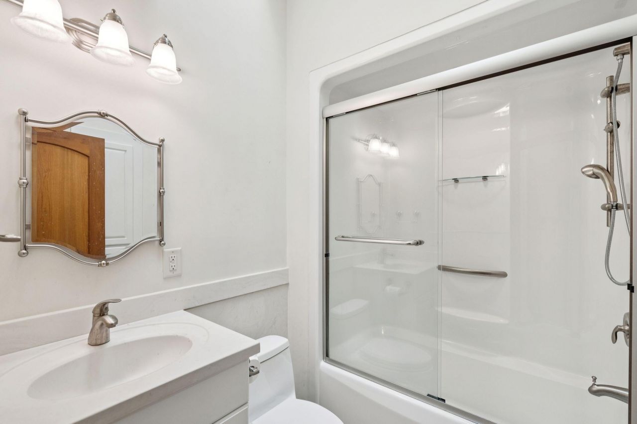 1200 Waterfront Drive Photo 44