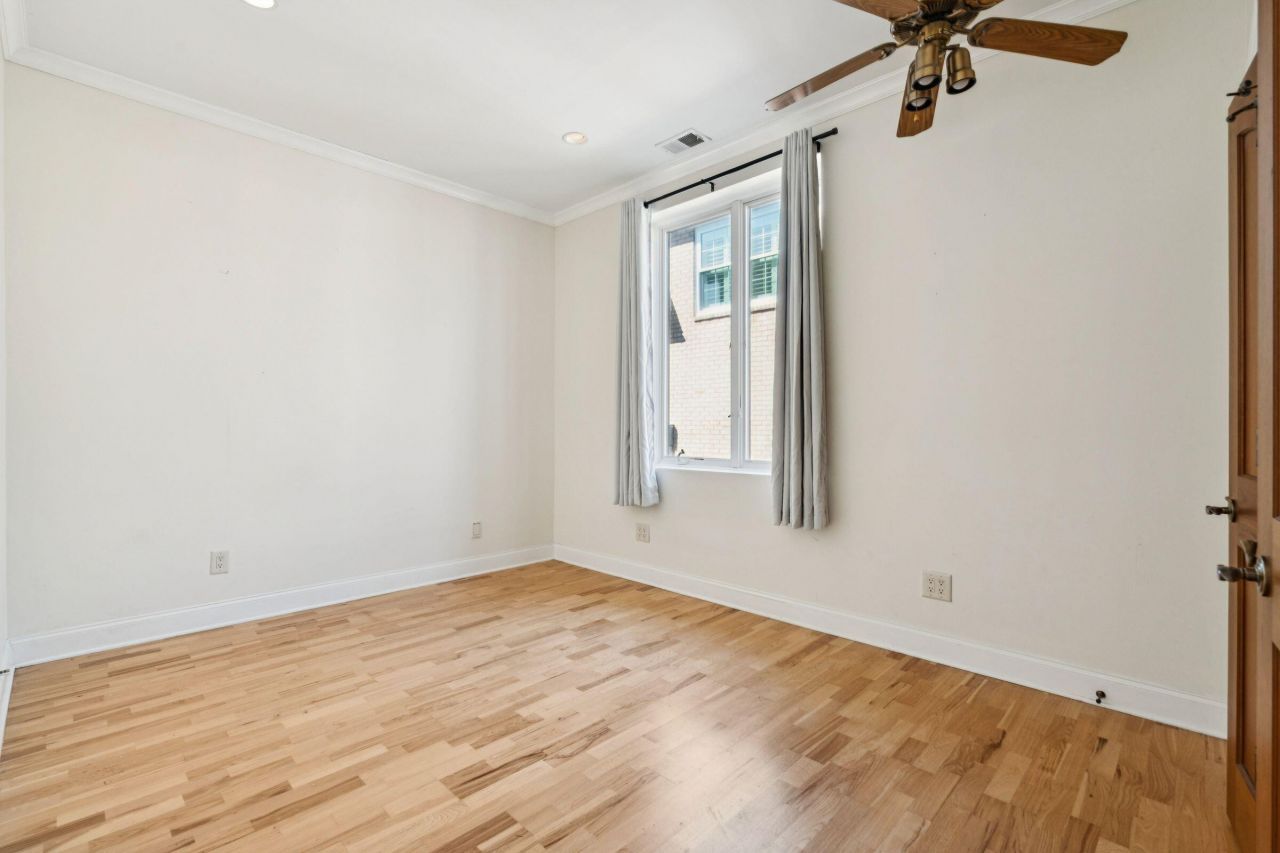 1200 Waterfront Drive Photo 45