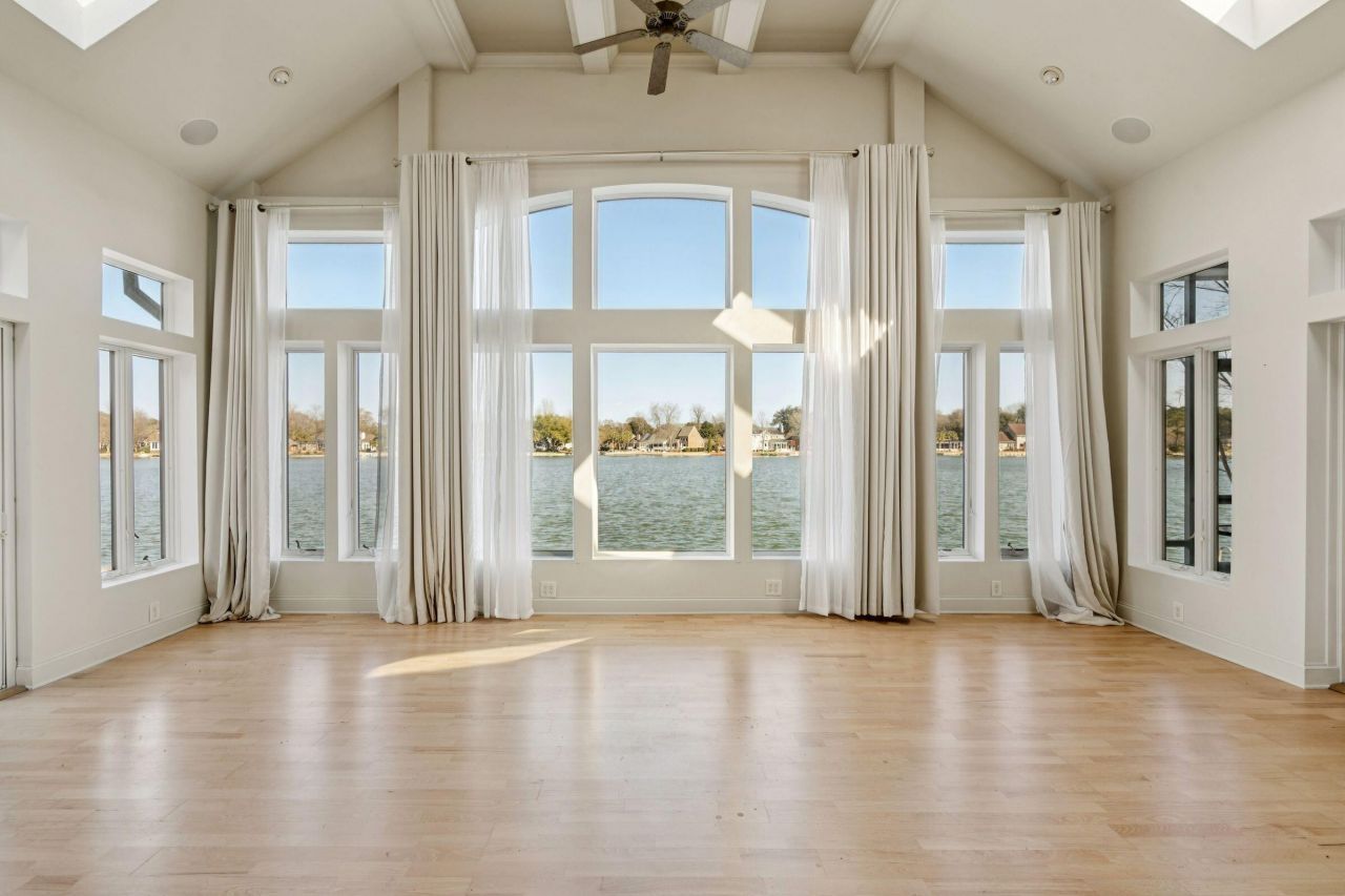 1200 Waterfront Drive Photo 6