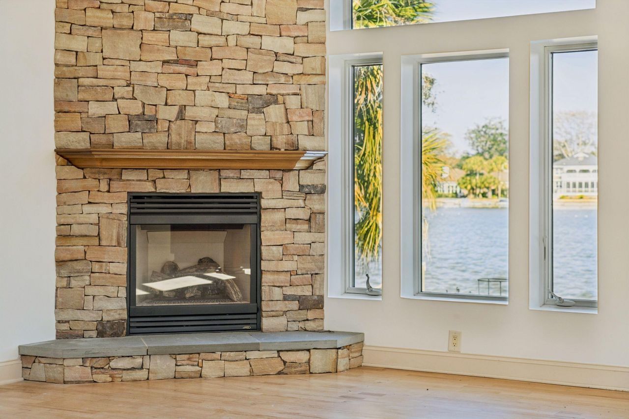 1200 Waterfront Drive Photo 9