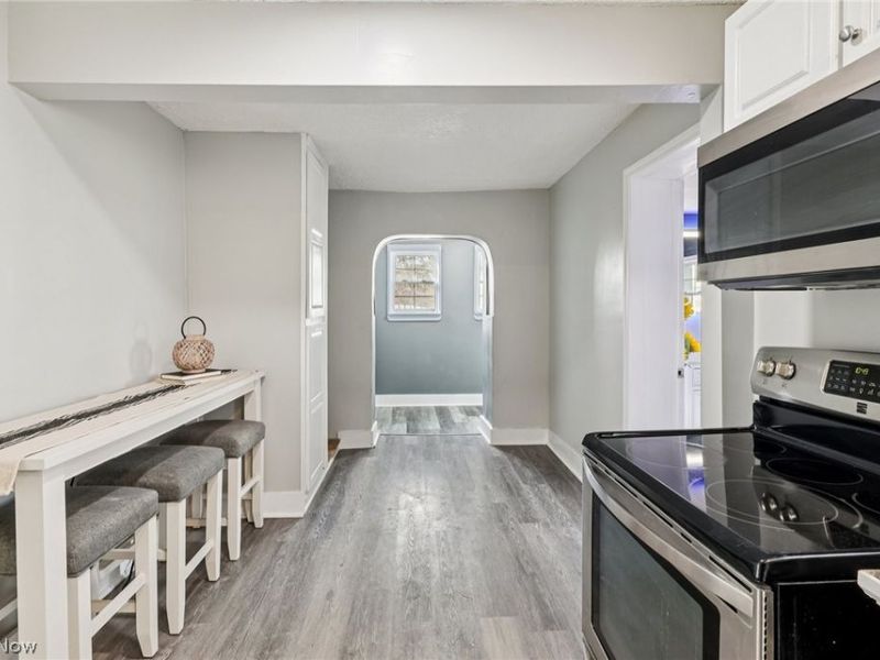 575 Flora Avenue, Akron, OH 44314 Photo 12