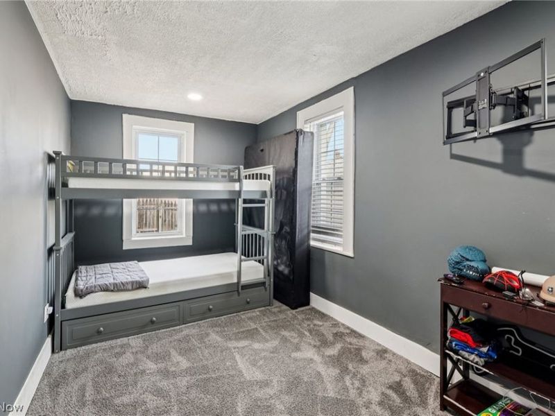 575 Flora Avenue, Akron, OH 44314 Photo 28