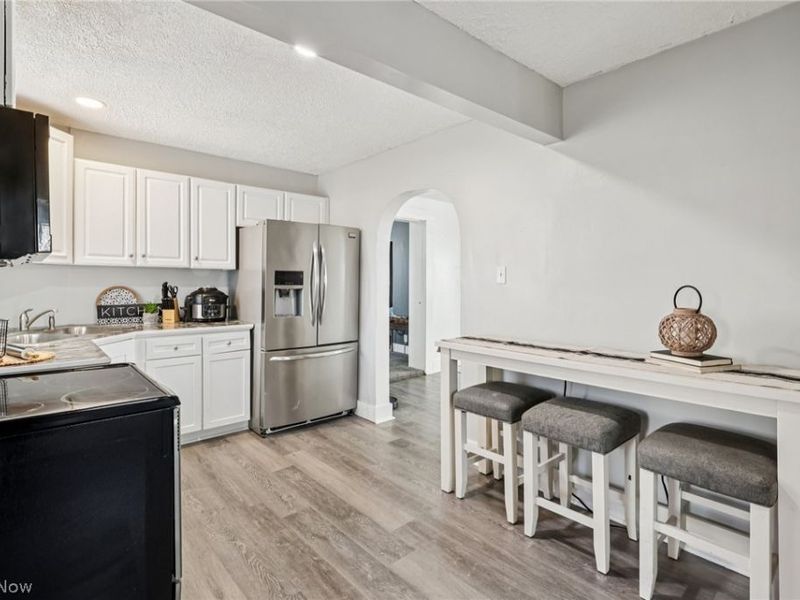 575 Flora Avenue, Akron, OH 44314 Photo 9