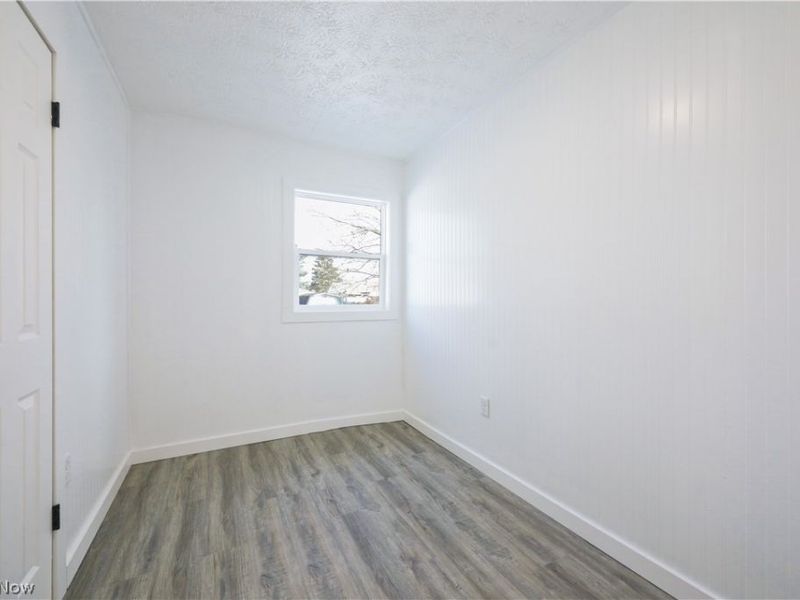 2102 Endrow Avenue NE, Canton, OH 44705 Photo 19