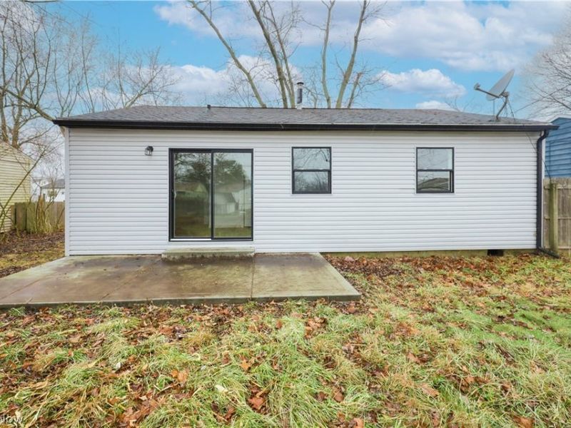 2102 Endrow Avenue NE, Canton, OH 44705 Photo 25