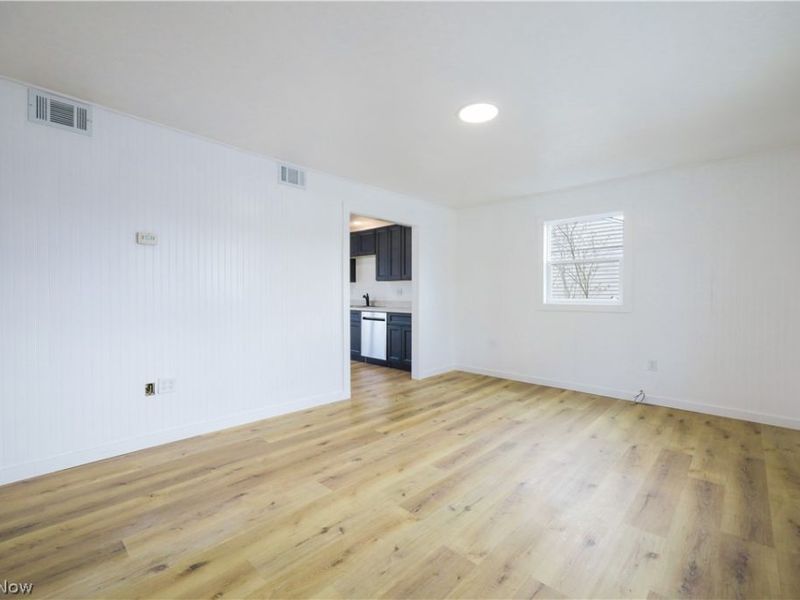 2102 Endrow Avenue NE, Canton, OH 44705 Photo 8