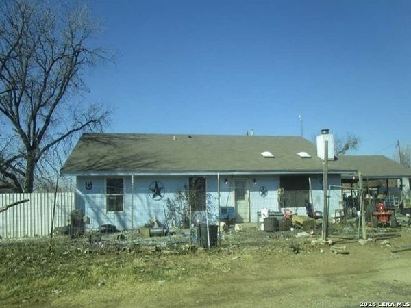 9769 Possum Hollow RD, San Angelo, TX 76901