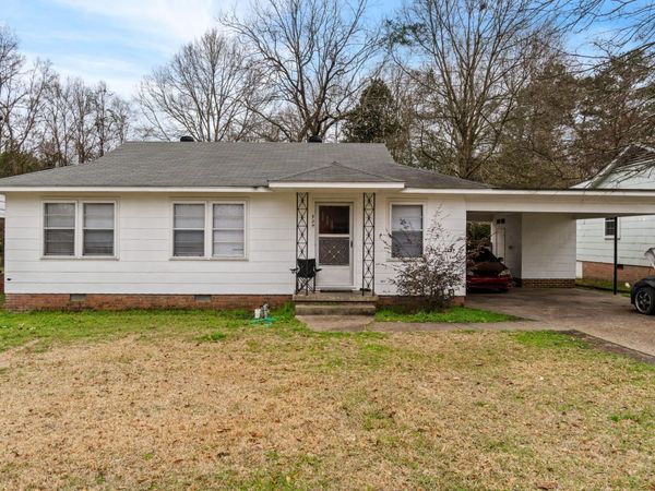 924 W 6th St., Hattiesburg, MS 39401