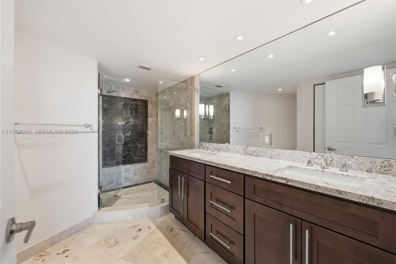 3530 Mystic Pointe Dr, Unit 1212, Aventura, FL 33180 Photo