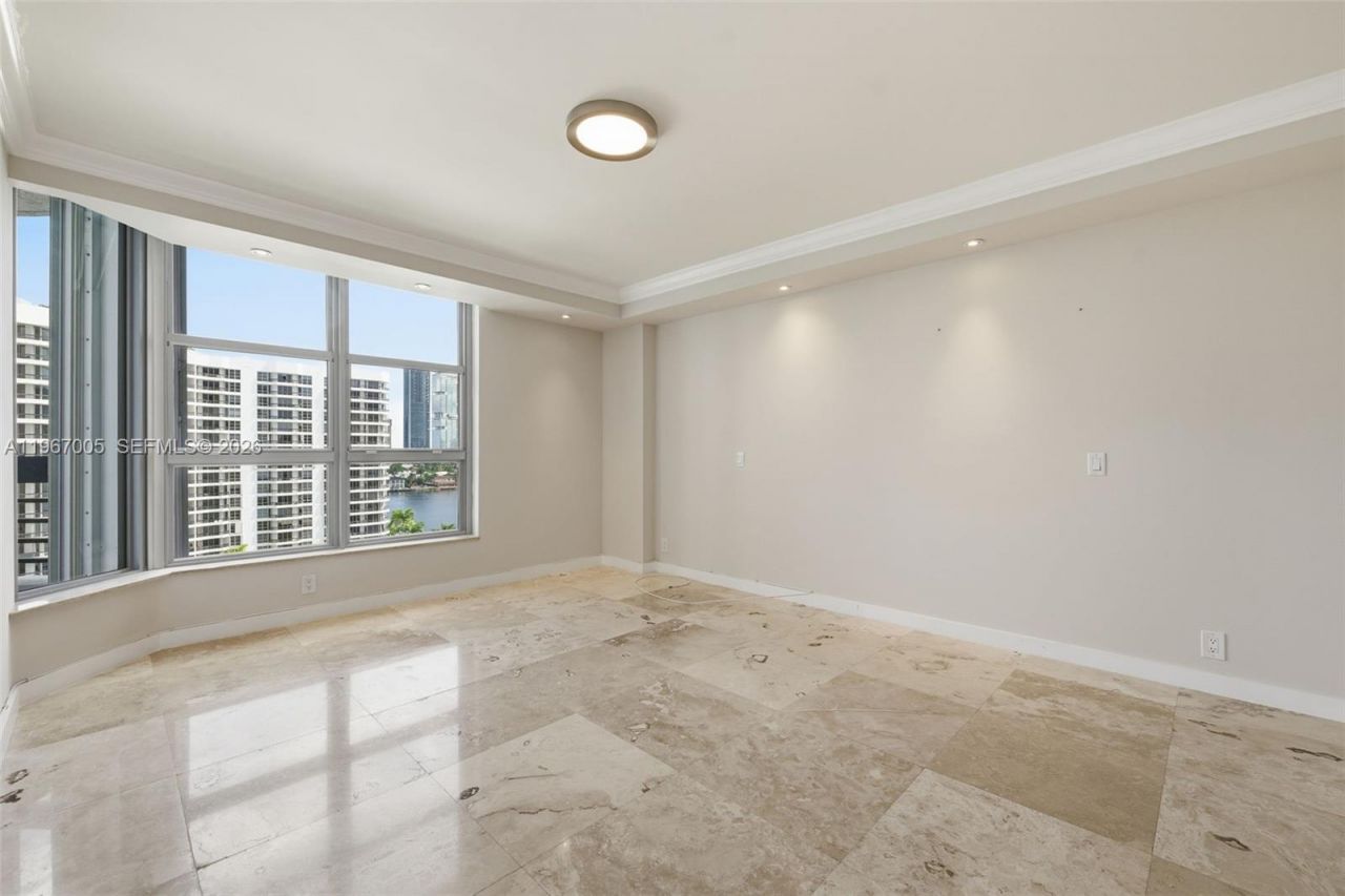 3530 Mystic Pointe Dr, Unit 1212, Aventura, FL 33180 Photo