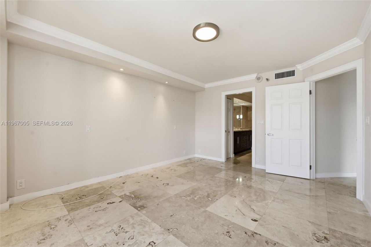 3530 Mystic Pointe Dr, Unit 1212, Aventura, FL 33180 Photo