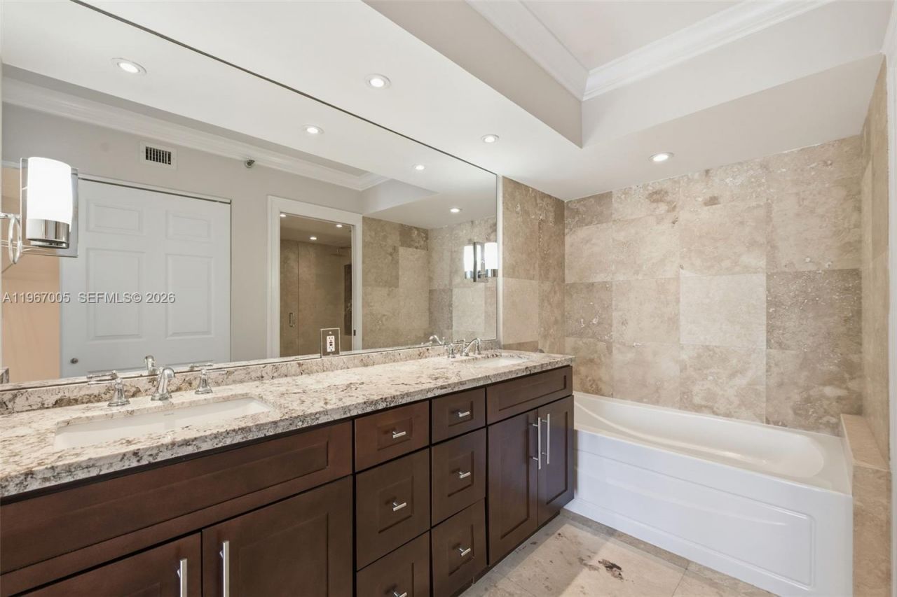 3530 Mystic Pointe Dr, Unit 1212, Aventura, FL 33180 Photo