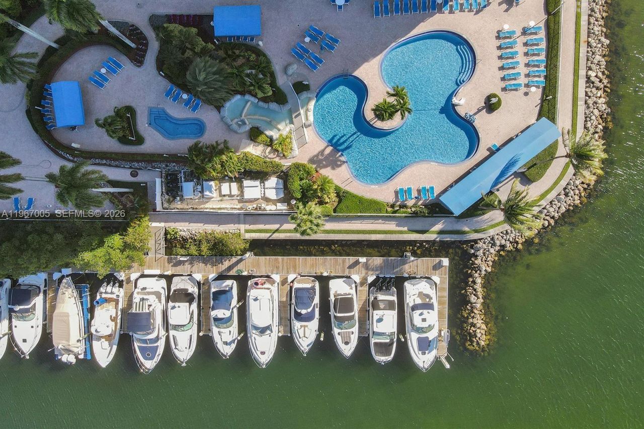 3530 Mystic Pointe Dr, Unit 1212, Aventura, FL 33180 Photo