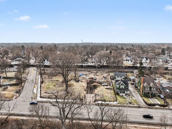 1244 E Lincoln Way, South Bend, IN 46601