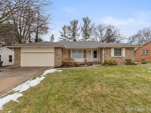 1832 Observatory Avenue SE, Grand Rapids, MI 49546