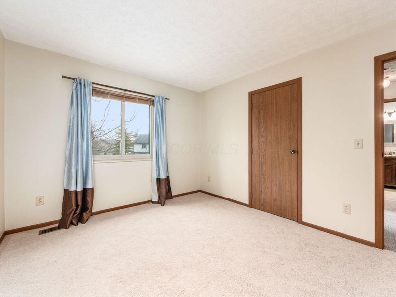 1760 Fallhaven Drive, Columbus, OH 43235 Photo 22