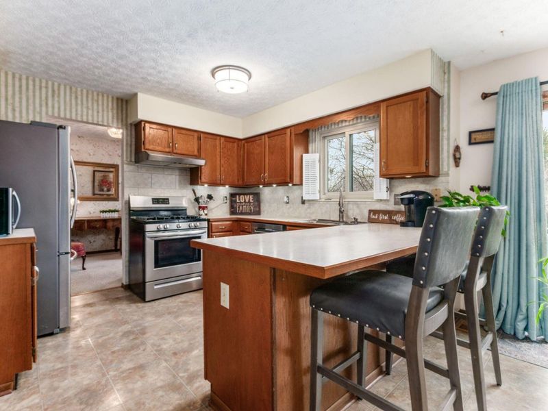 1760 Fallhaven Drive, Columbus, OH 43235 Photo 3