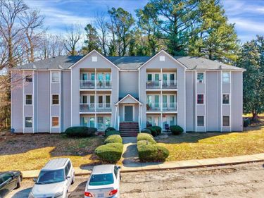 1310 Park Glen Drive, Unit 203, Raleigh, NC 27610