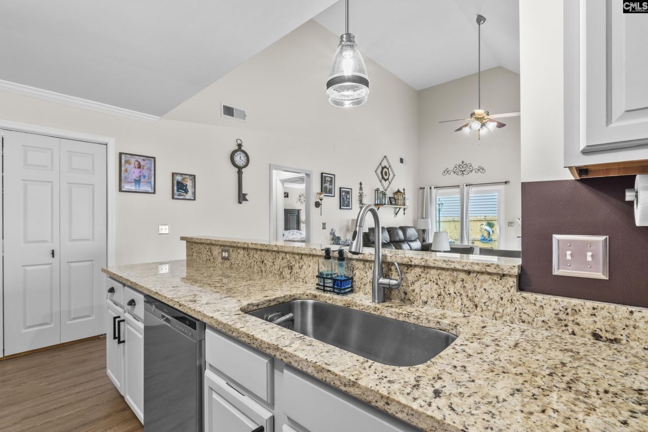 205 Sturton Drive Photo 7