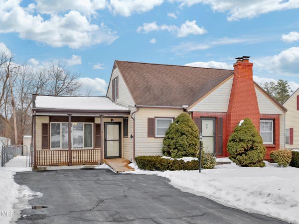 31 Saint George Place, Schenectady, NY 12304