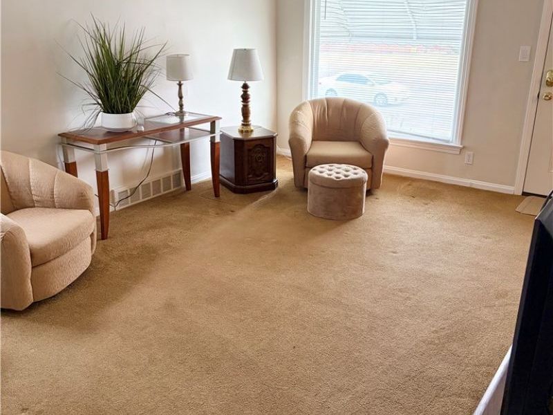 5916 W 54th Street, Parma, OH 44129 Photo 4