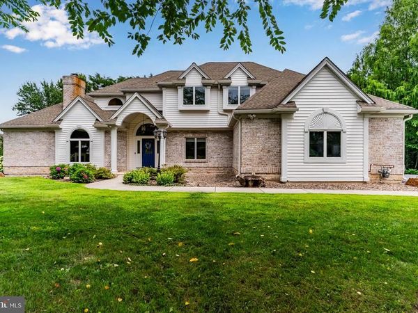 3 WOBURN ABBEY AVENUE, CAMP HILL, PA 17011