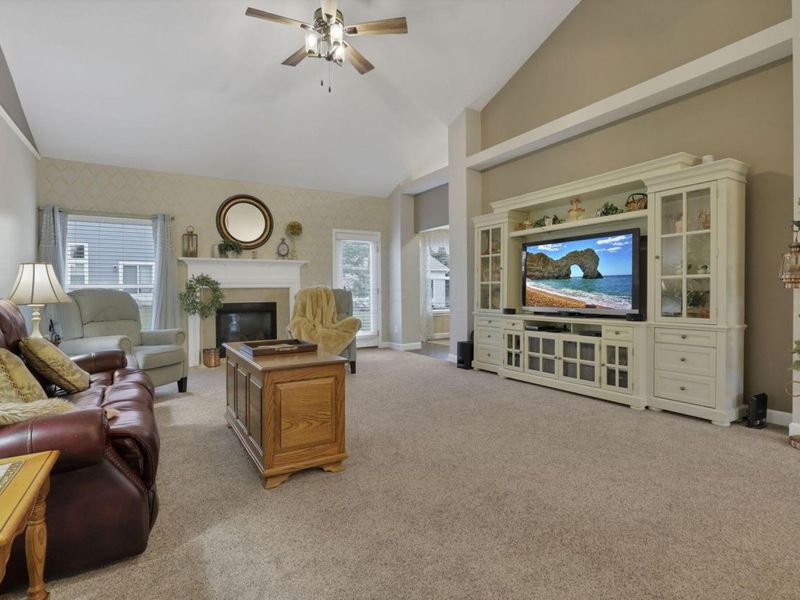 217 Warbler Court, Pickerington, OH 43147 Photo 2