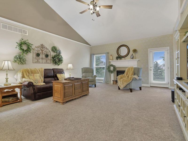 217 Warbler Court, Pickerington, OH 43147 Photo 4