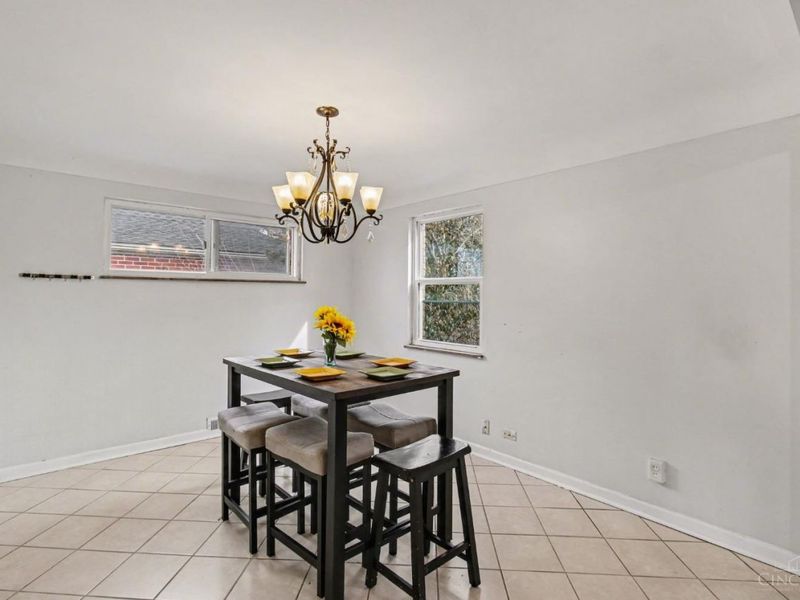 6724 Cheviot Road, Cincinnati, OH 45247 Photo 7