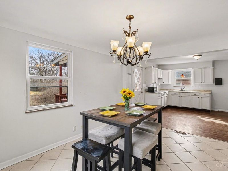 6724 Cheviot Road, Cincinnati, OH 45247 Photo 8