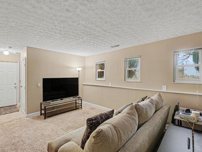 2017 Broadhurst Avenue, Springfield Twp., OH 45240 Photo 3