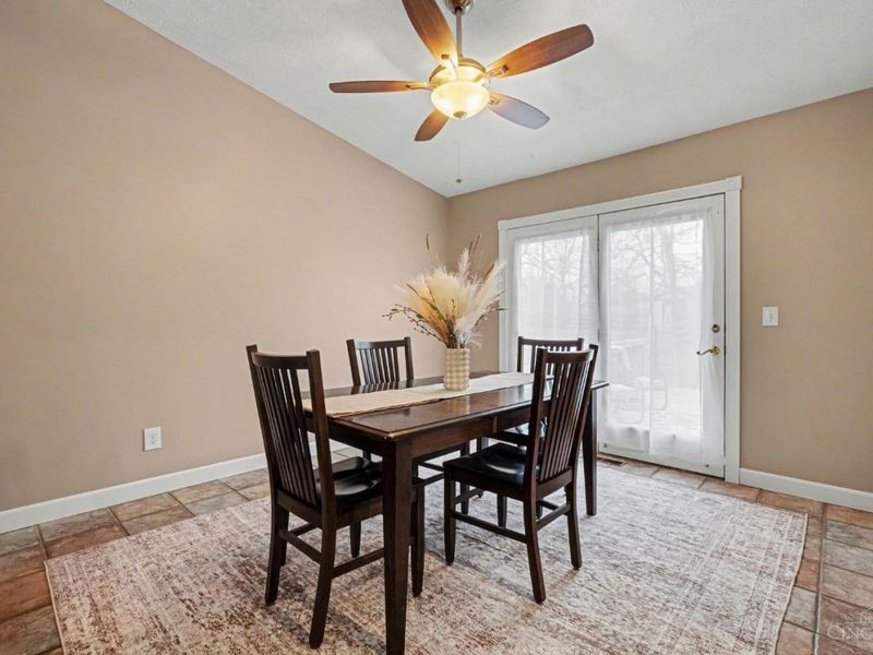 2017 Broadhurst Avenue, Springfield Twp., OH 45240 Photo 7