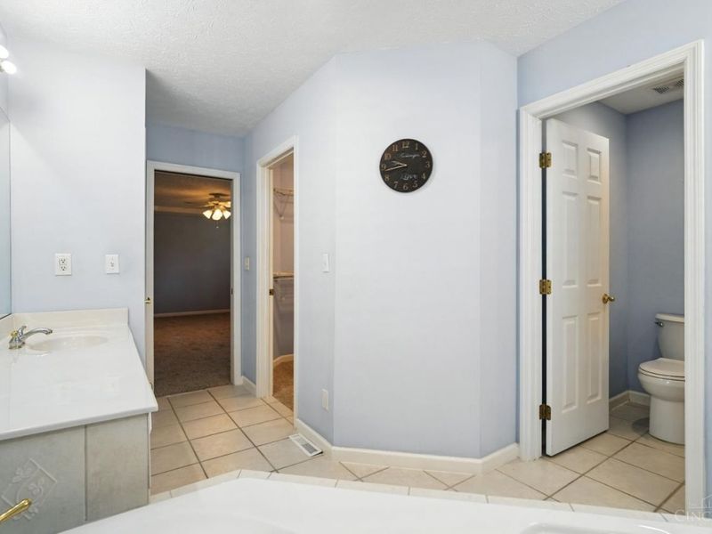 9372 Parkside Drive, Centerville, OH 45458 Photo 28