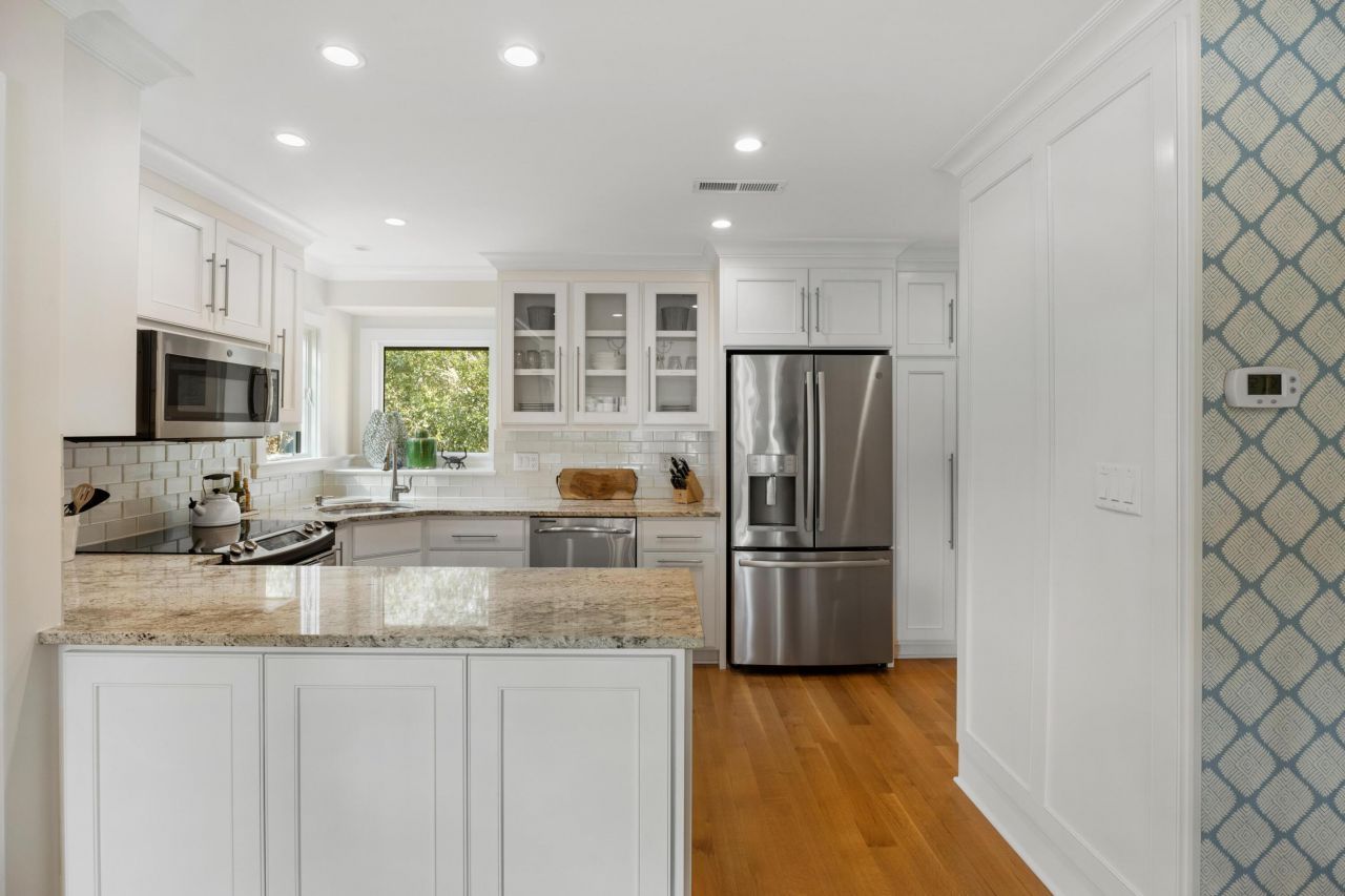 4566 Park Lake Drive Photo 17