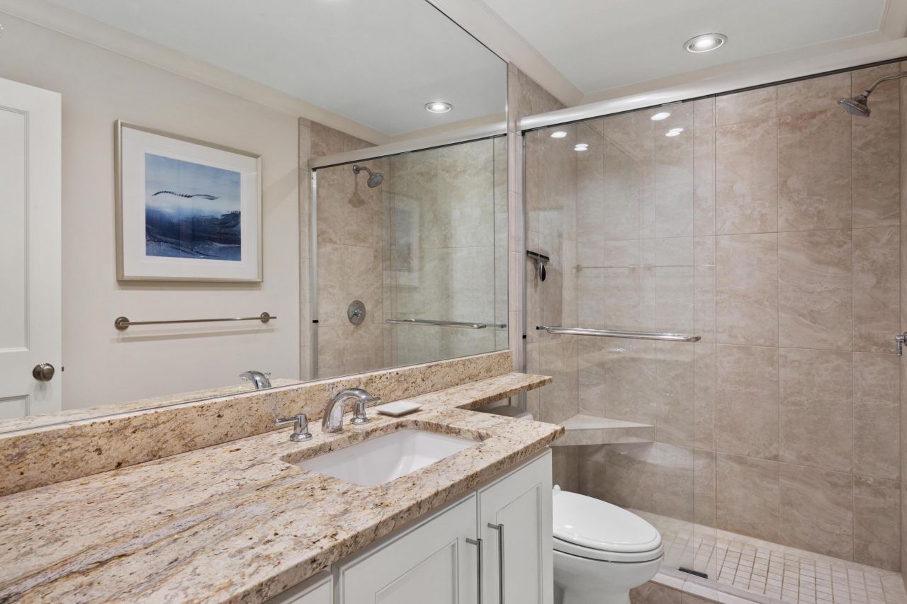 4566 Park Lake Drive Photo 22