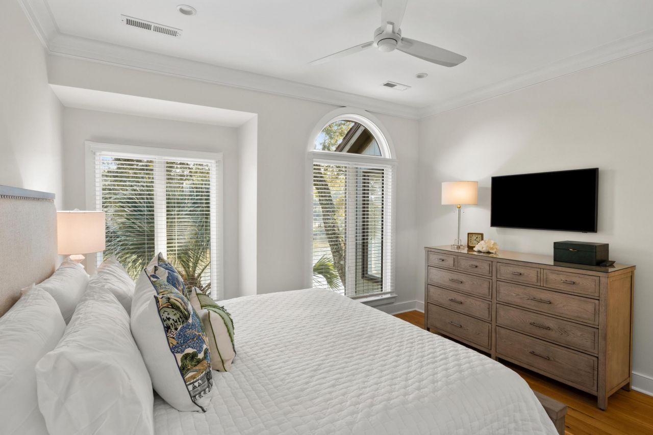 4566 Park Lake Drive Photo 23