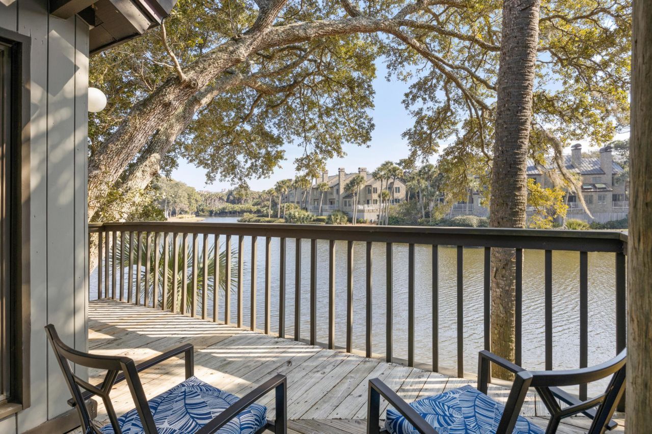 4566 Park Lake Drive Photo 6