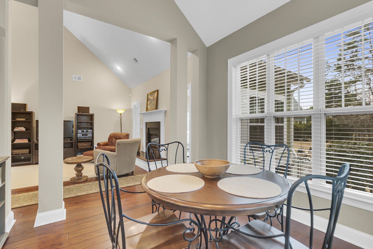 1022 Legacy Lane Photo 26